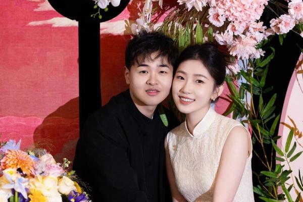 2025年11月订婚需要看日子吗(2025年适合订婚的日子)